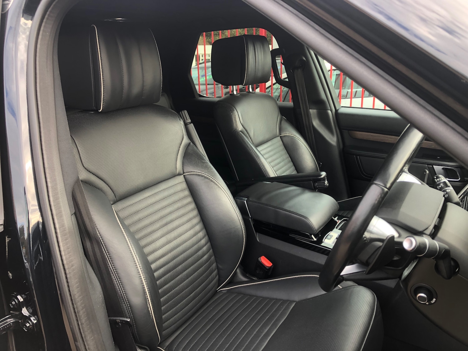 Used Land Rover Discovery 2019 for sale - 76341058: Photo 8