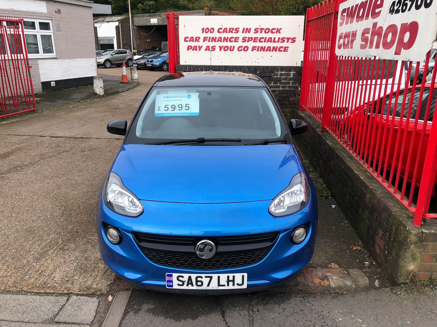 Used Vauxhall ADAM 2017 for sale - 76324667: Photo 2