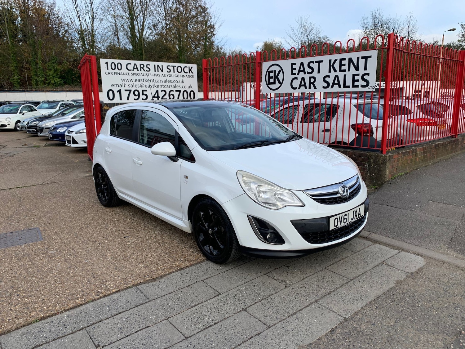 Used Vauxhall Corsa 2011 for sale - 76577433: Photo 1
