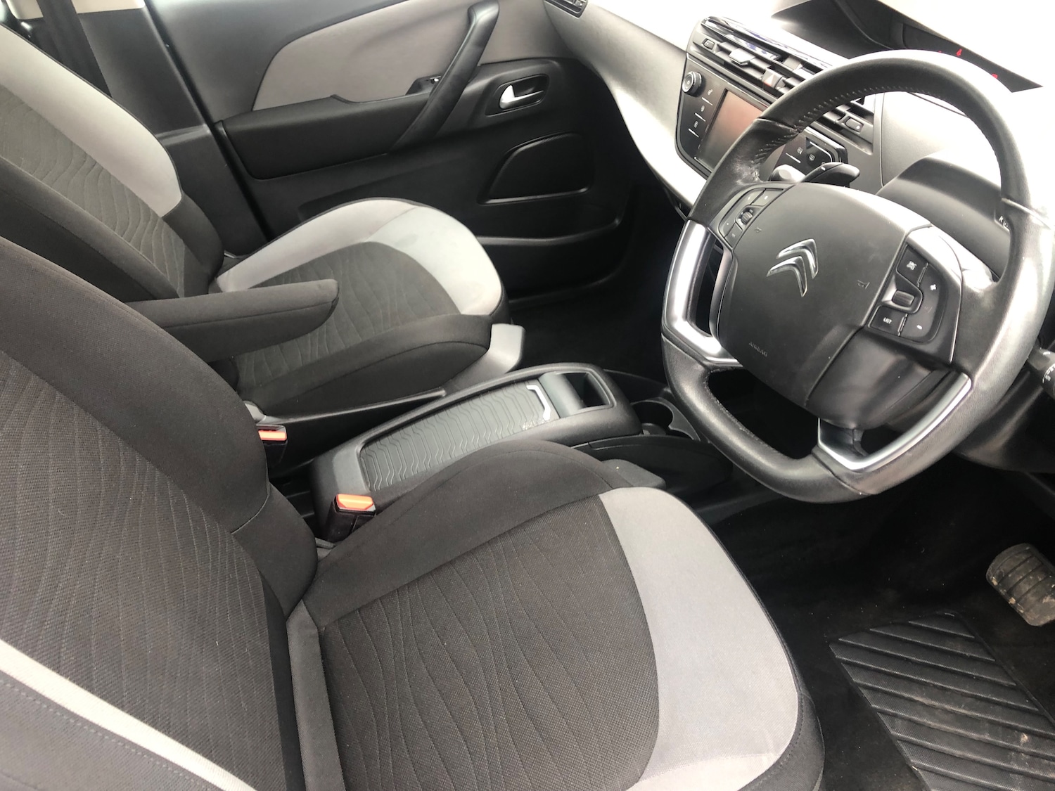 Used Citroen C4 Picasso 2013 for sale - 77665994: Photo 7