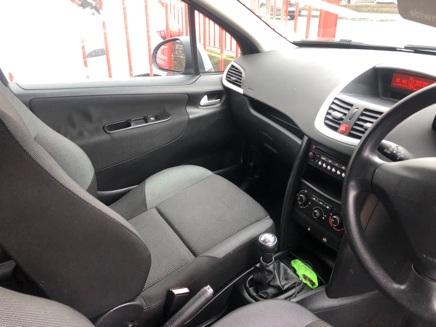 Used Peugeot 207 2010 for sale - 77493751: Photo 9