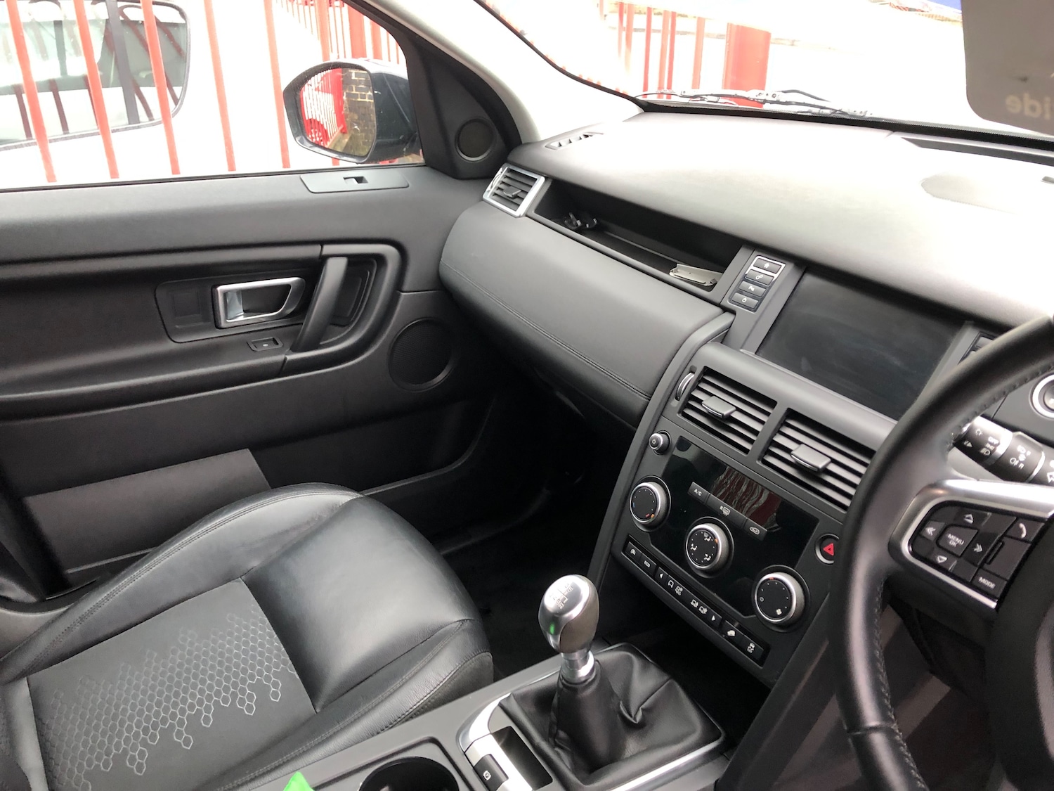 Used Land Rover Discovery Sport 2017 for sale - 77692029: Photo 9