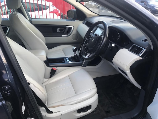 Used Land Rover Discovery Sport 2018 for sale - 73853433: Photo 9