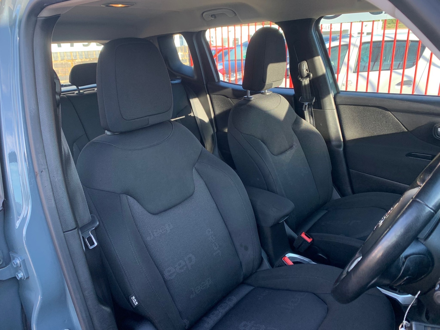 Used Jeep Renegade 2018 for sale - 76706684: Photo 10
