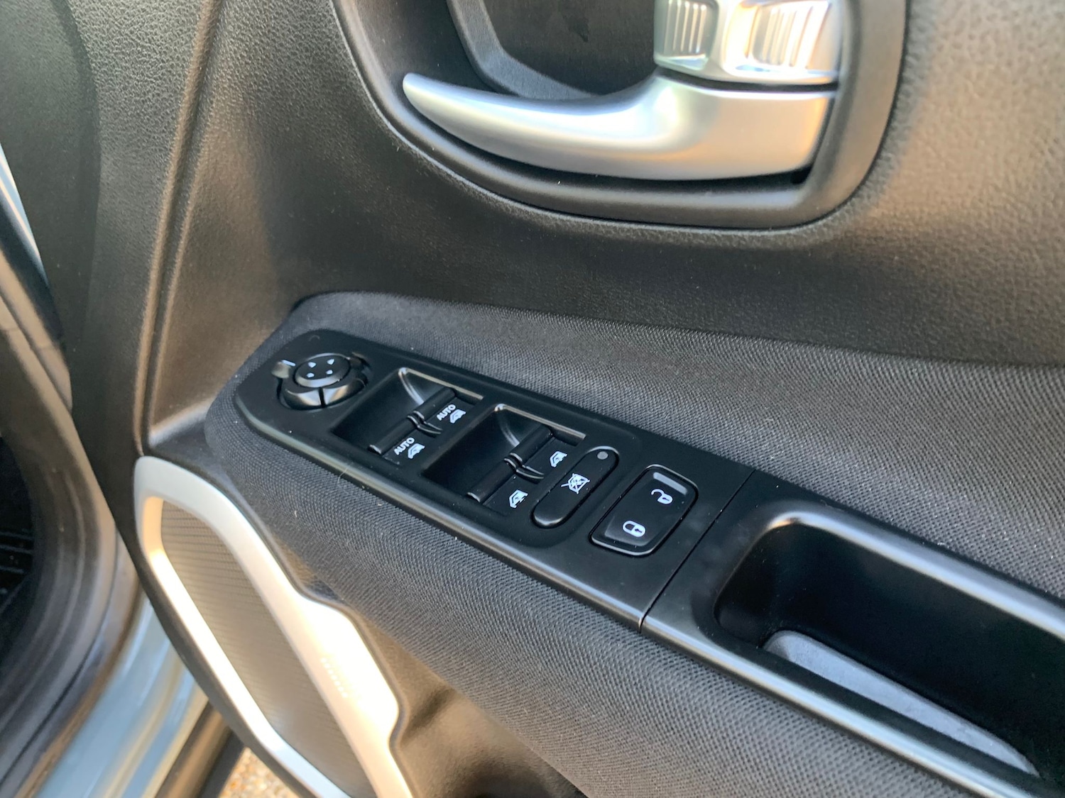 Used Jeep Renegade 2018 for sale - 76706684: Photo 13