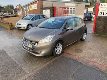 Used Peugeot 208 2013 for sale - 77421222: Photo