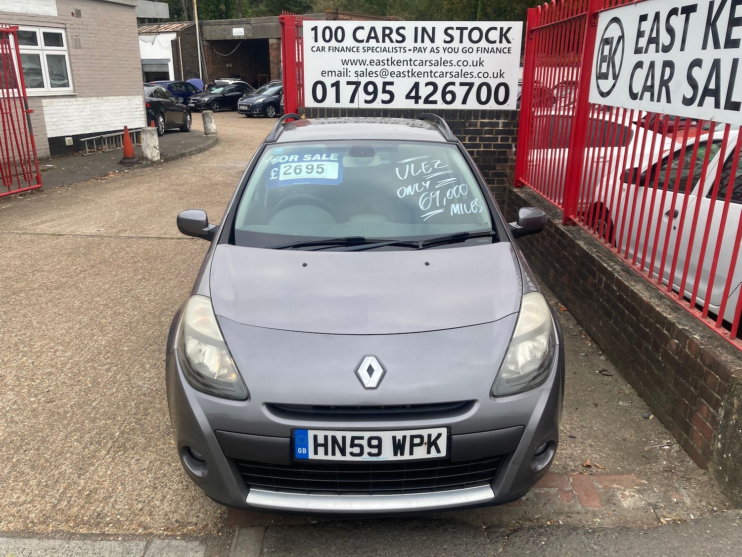 Used Renault Clio 2009 for sale - 76253183: Photo 2