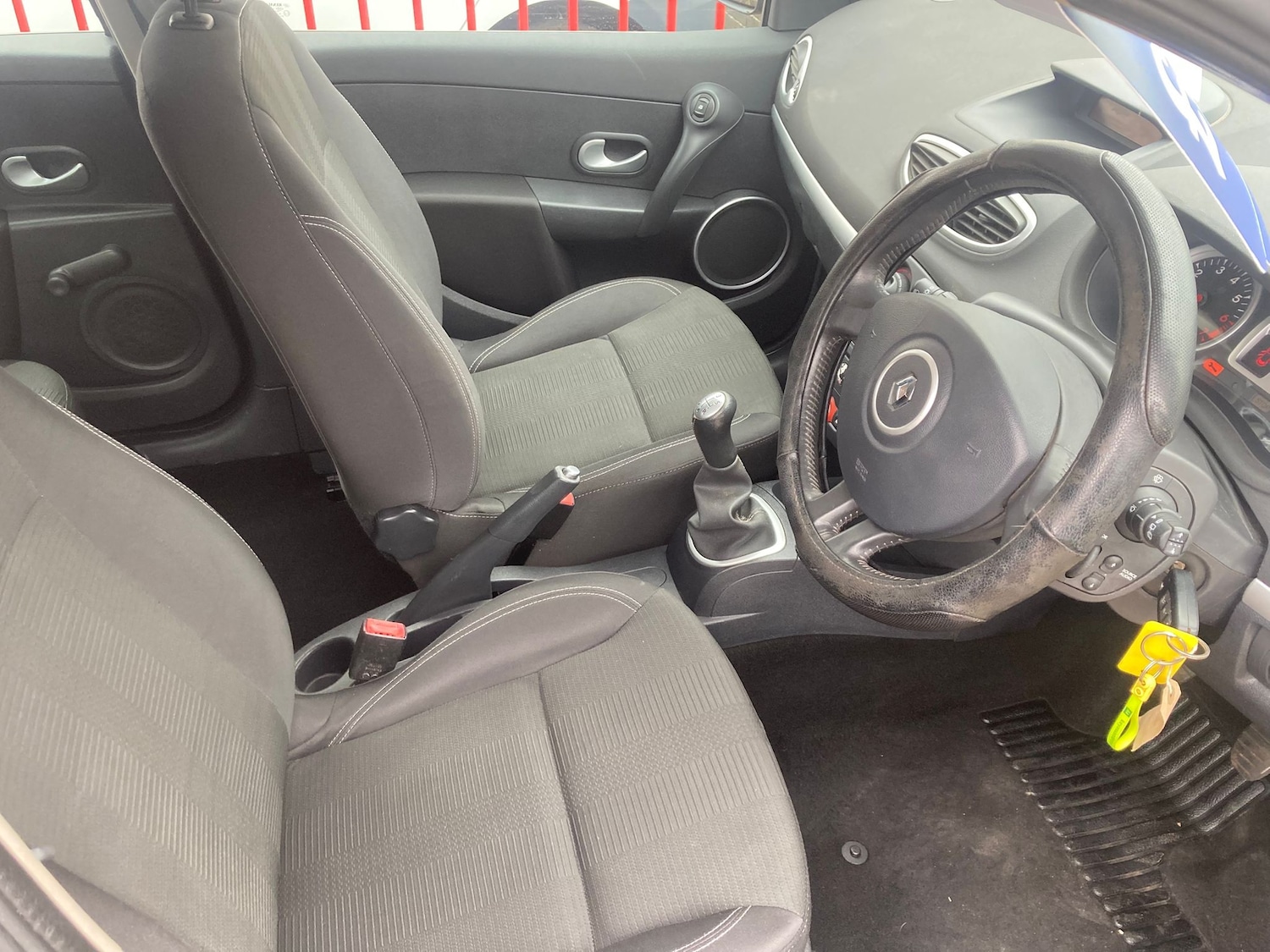 Used Renault Clio 2009 for sale - 76253183: Photo 7