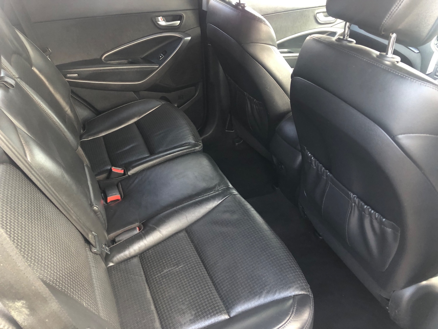 Used Hyundai Santa Fe 2014 for sale - 77382053: Photo 10