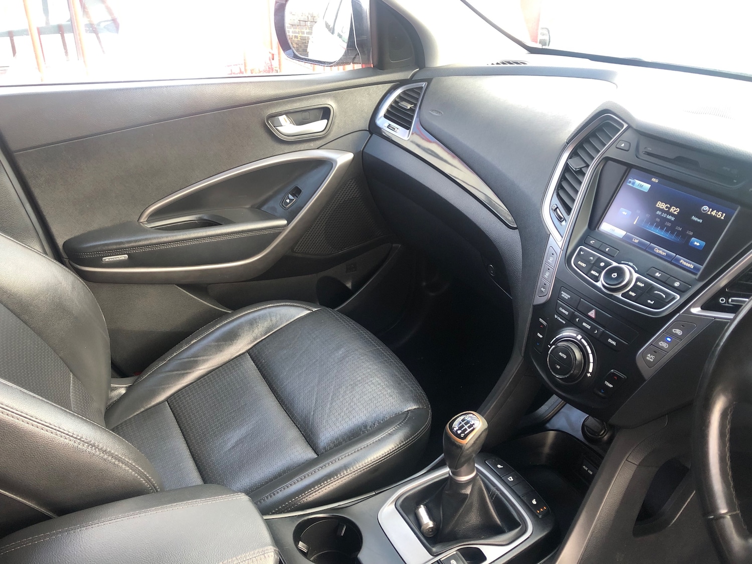 Used Hyundai Santa Fe 2014 for sale - 77382053: Photo 9