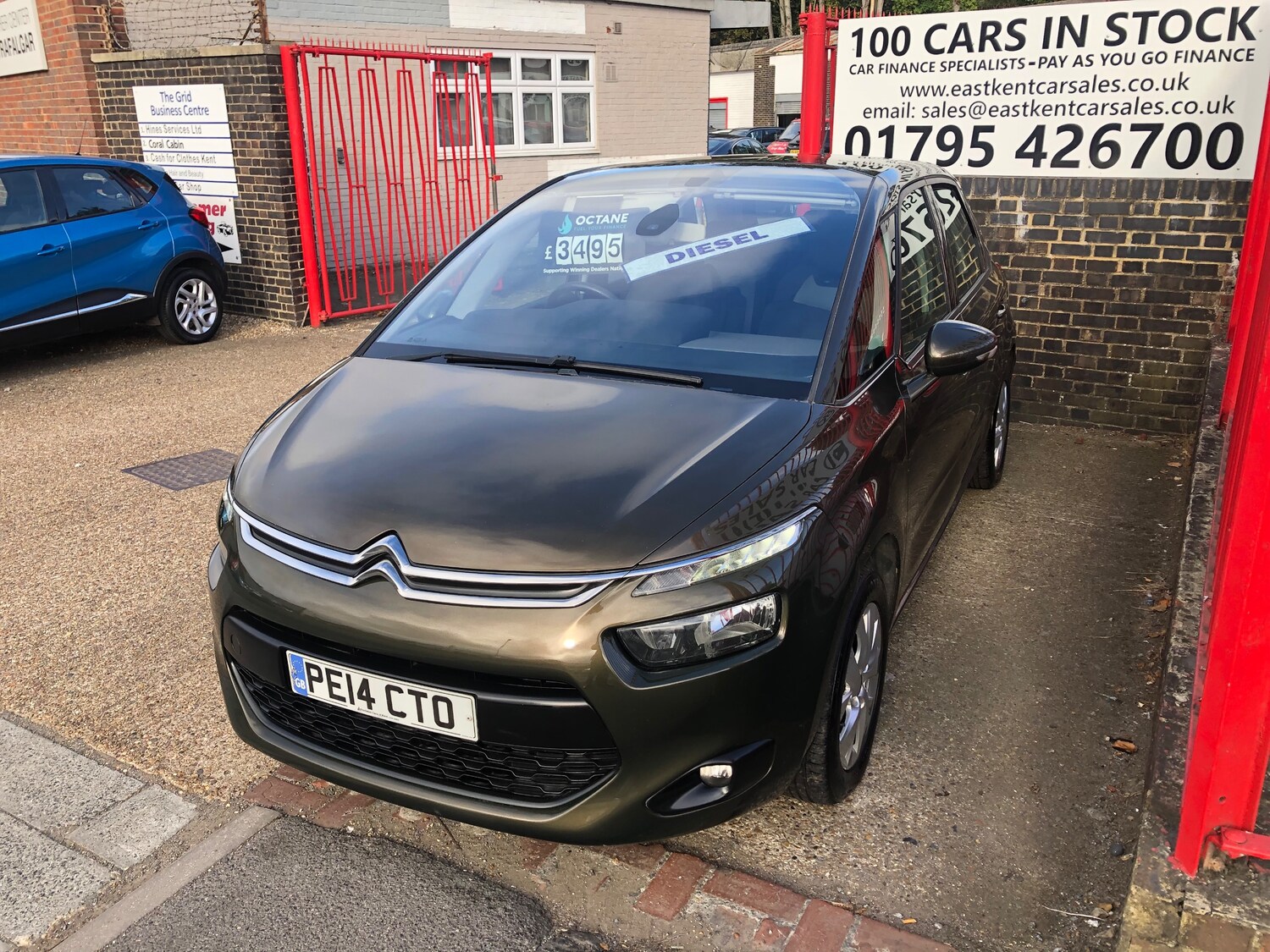 Used Citroen C4 Picasso 2014 for sale - 76253165: Photo 3