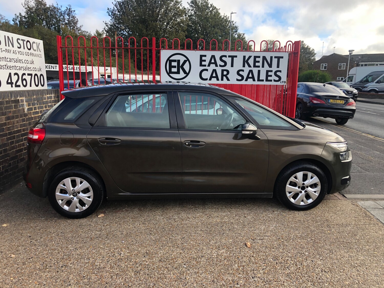 Used Citroen C4 Picasso 2014 for sale - 76253165: Photo 5