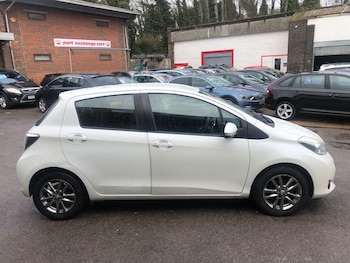 Used Toyota Yaris 2014 for sale - 77542610: Photo