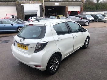 Used Toyota Yaris 2014 for sale - 77542610: Photo
