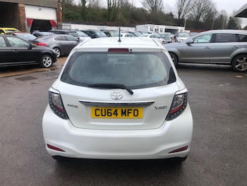 Used Toyota Yaris 2014 for sale - 77542610: Photo