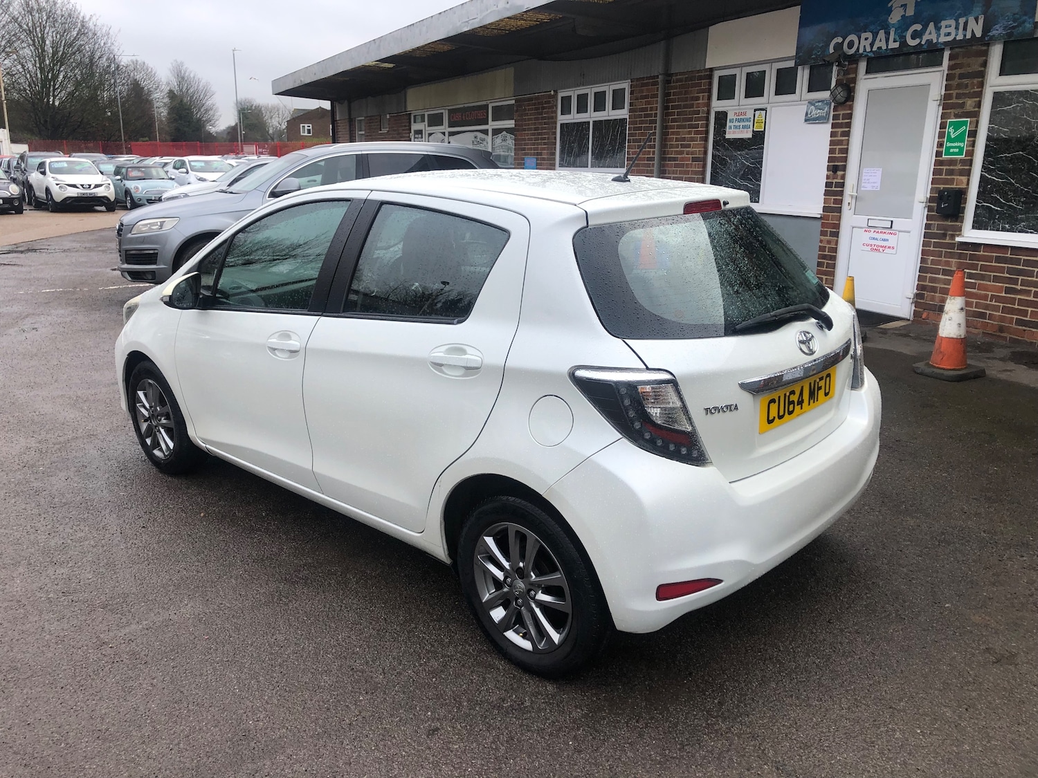 Used Toyota Yaris 2014 for sale - 77542610: Photo 5