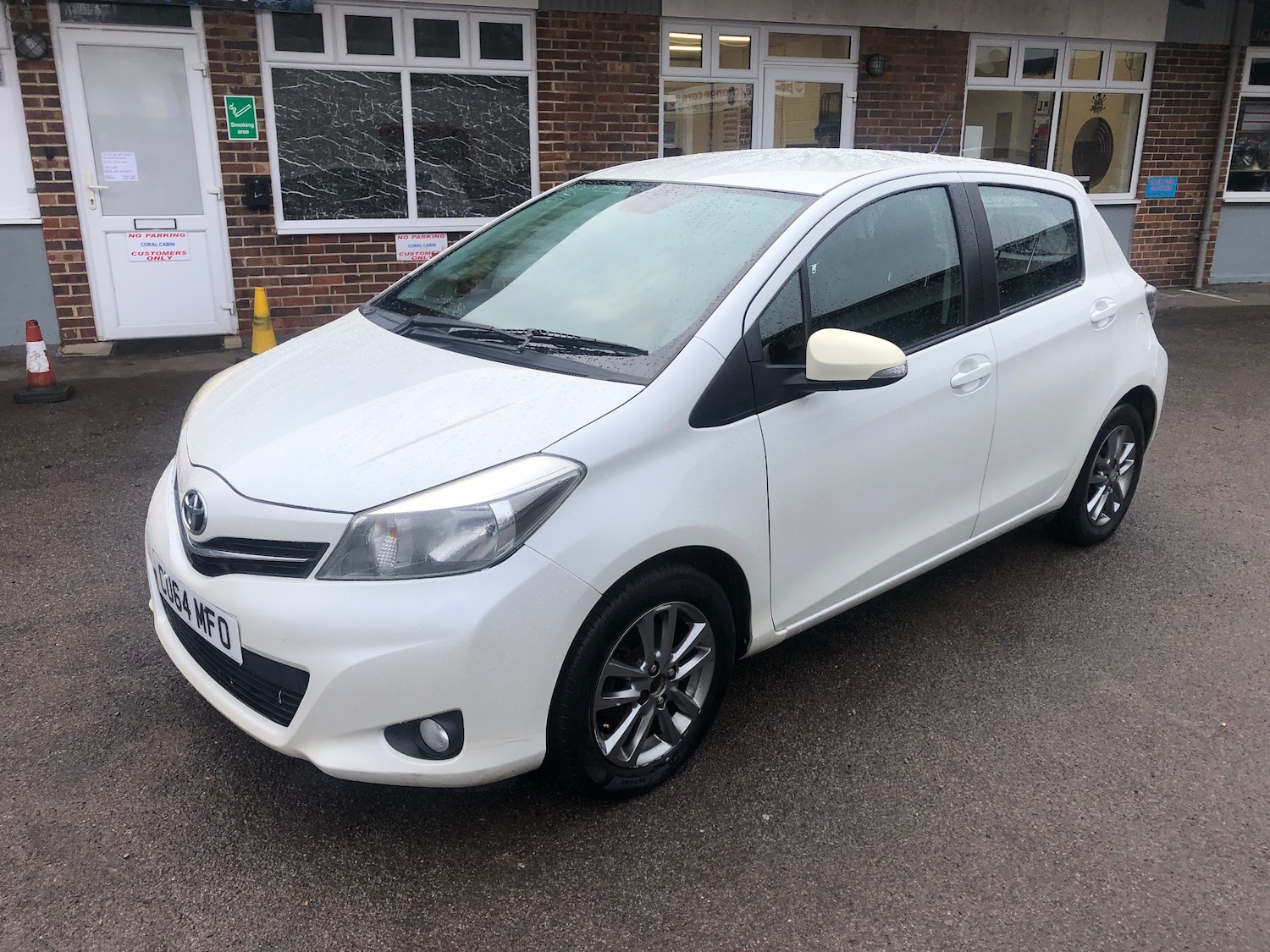 Used Toyota Yaris 2014 for sale - 77542610: Photo 7