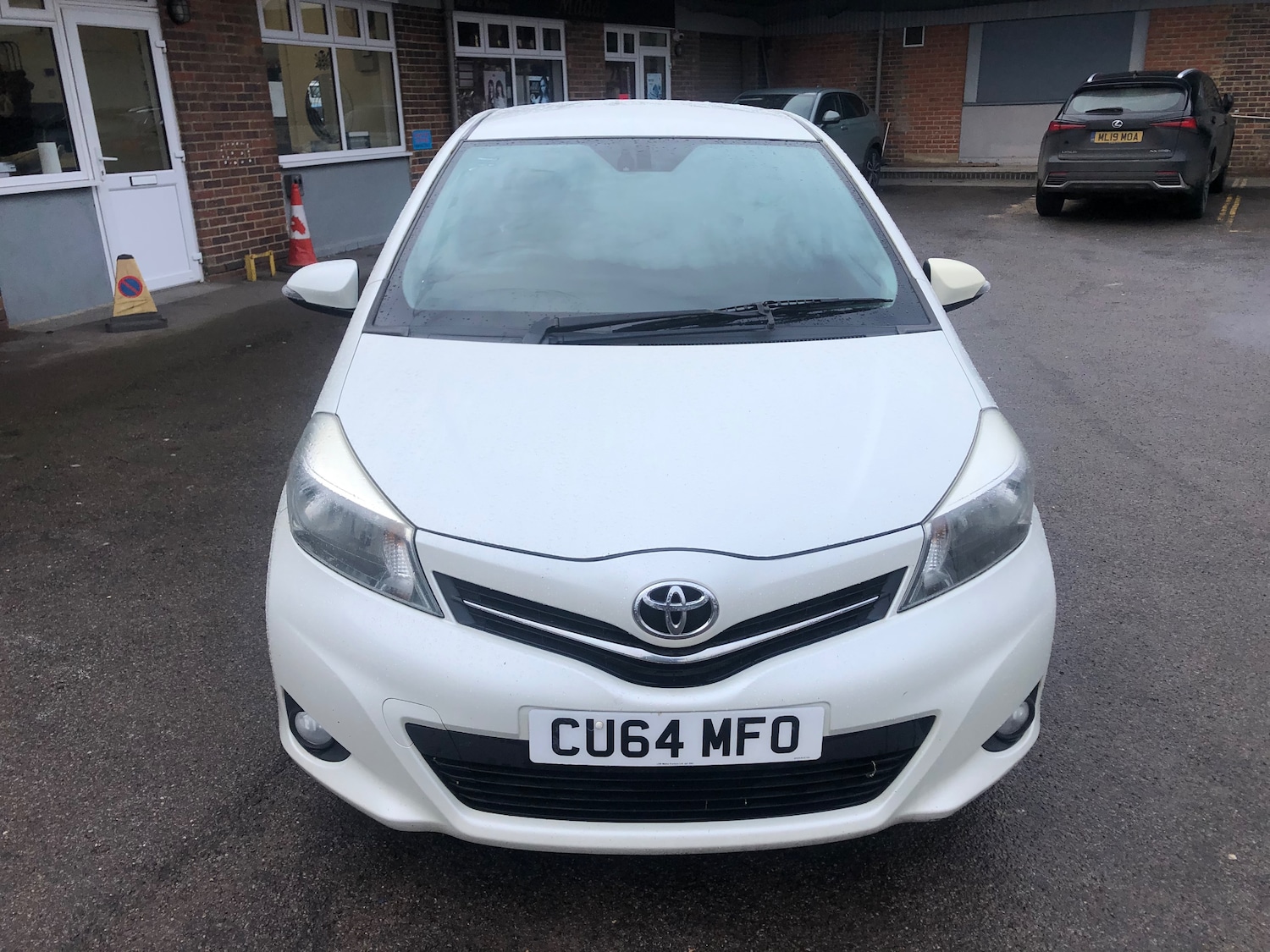 Used Toyota Yaris 2014 for sale - 77542610: Photo 8