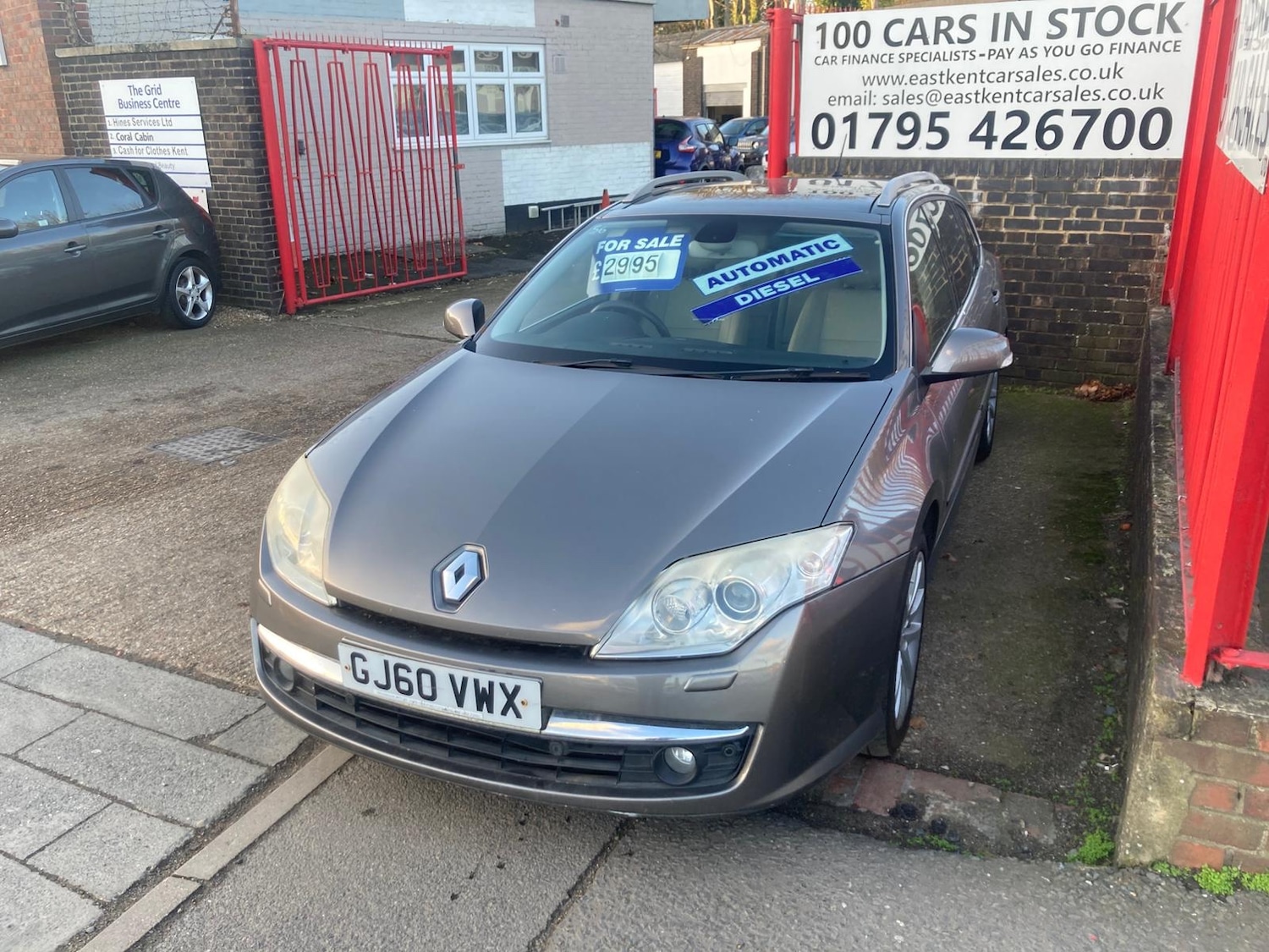 Used Renault Laguna 2010 for sale - 76896388: Photo 3
