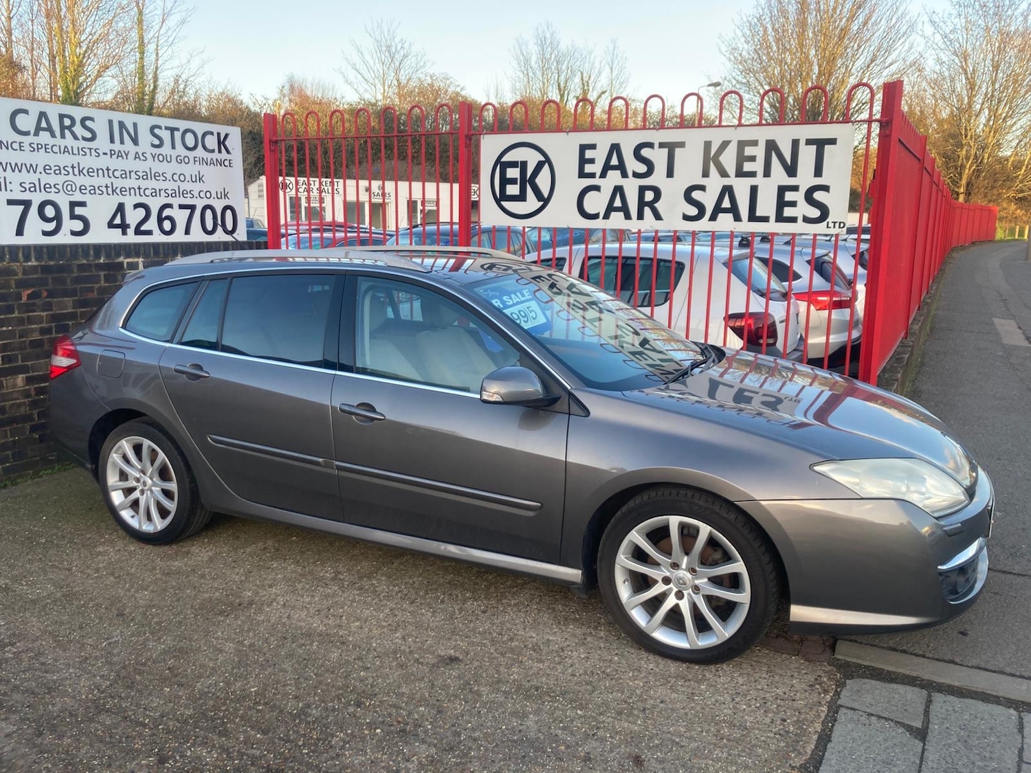 Used Renault Laguna 2010 for sale - 76896388: Photo 4