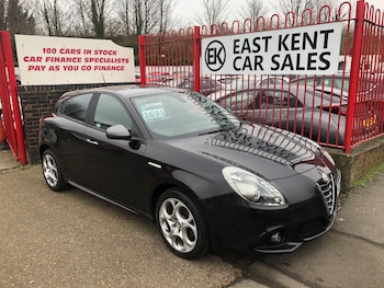 Used Alfa Romeo Giulietta 2015 for sale - 77324000: Photo