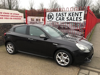 Used Alfa Romeo Giulietta 2015 for sale - 77324000: Photo
