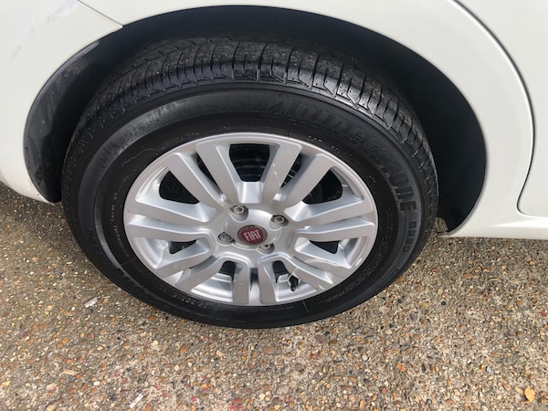 Used Fiat Punto 2016 for sale - 76292905: Photo 10