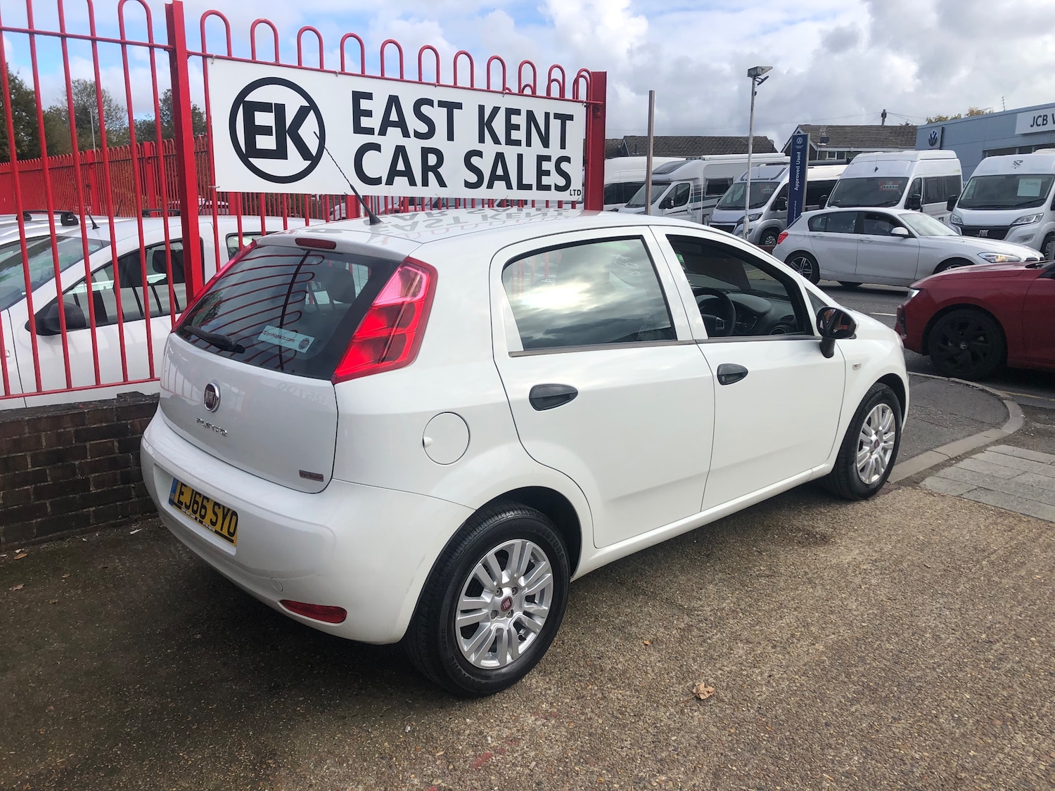 Used Fiat Punto 2016 for sale - 76292905: Photo 6