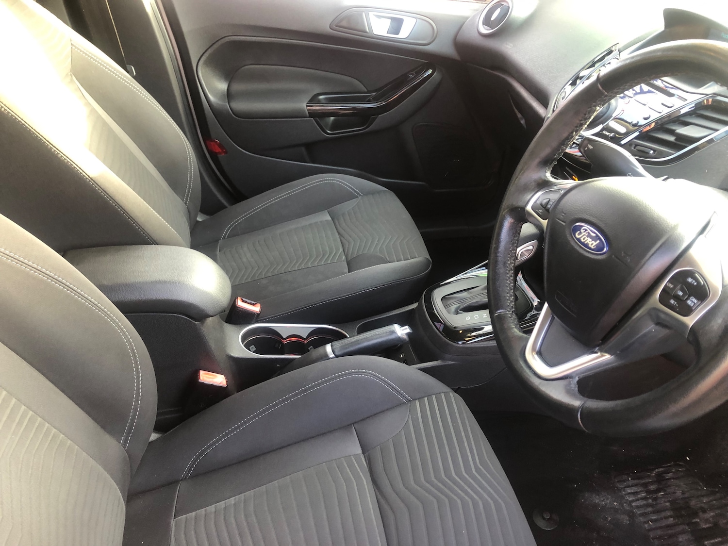 Used Ford Fiesta 2015 for sale - 77220892: Photo 8