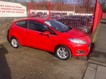 Used Ford Fiesta 2015 for sale - 73446778: Photo