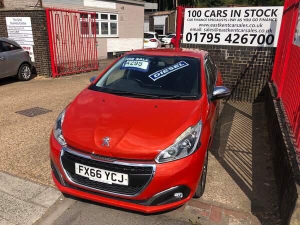 Used Peugeot 208 2017 for sale - 75261428: Photo 3