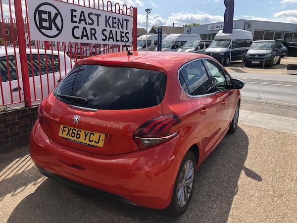 Used Peugeot 208 2017 for sale - 75261428: Photo 7