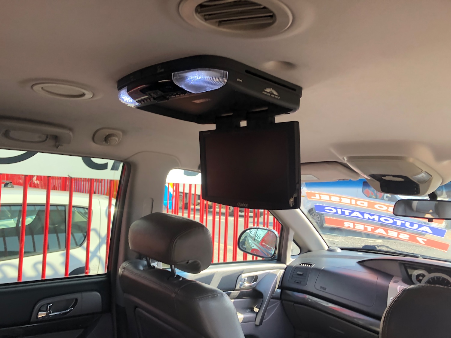 Used Ssangyong Turismo 2014 for sale - 77951677: Photo 11