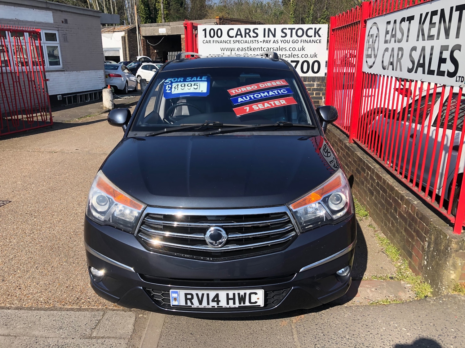 Used Ssangyong Turismo 2014 for sale - 77951677: Photo 2