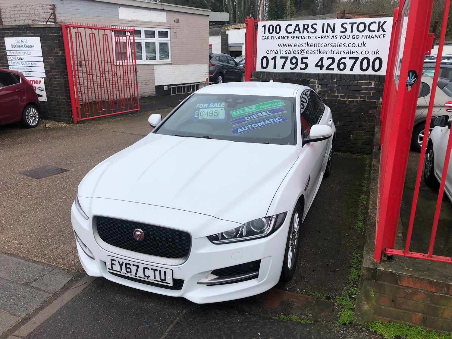 Used Jaguar XE 2018 for sale - 77493760: Photo 3