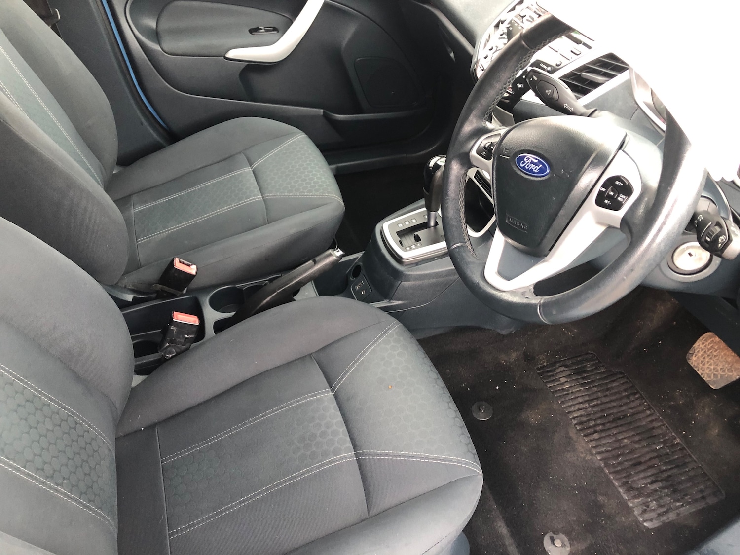 Used Ford Fiesta 2011 for sale - 78016037: Photo 8