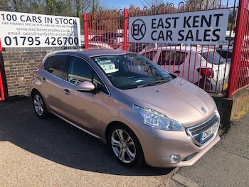 Used Peugeot 208 2015 for sale - 78163011: Photo
