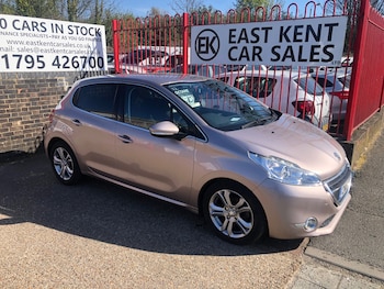 Used Peugeot 208 2015 for sale - 78163011: Photo
