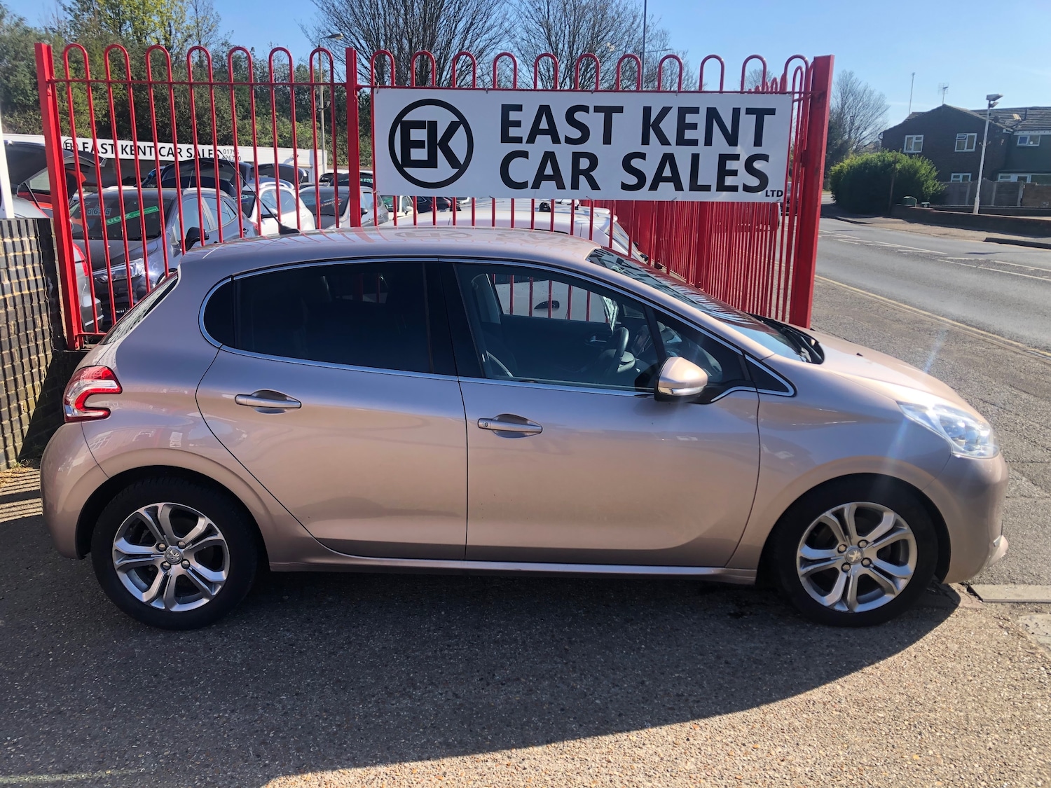 Used Peugeot 208 2015 for sale - 78163011: Photo 5