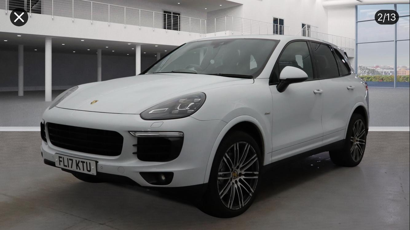 Used Porsche Cayenne 2017 for sale - 77533711: Photo 2