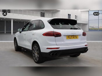 Used Porsche Cayenne 2017 for sale - 77533711: Photo
