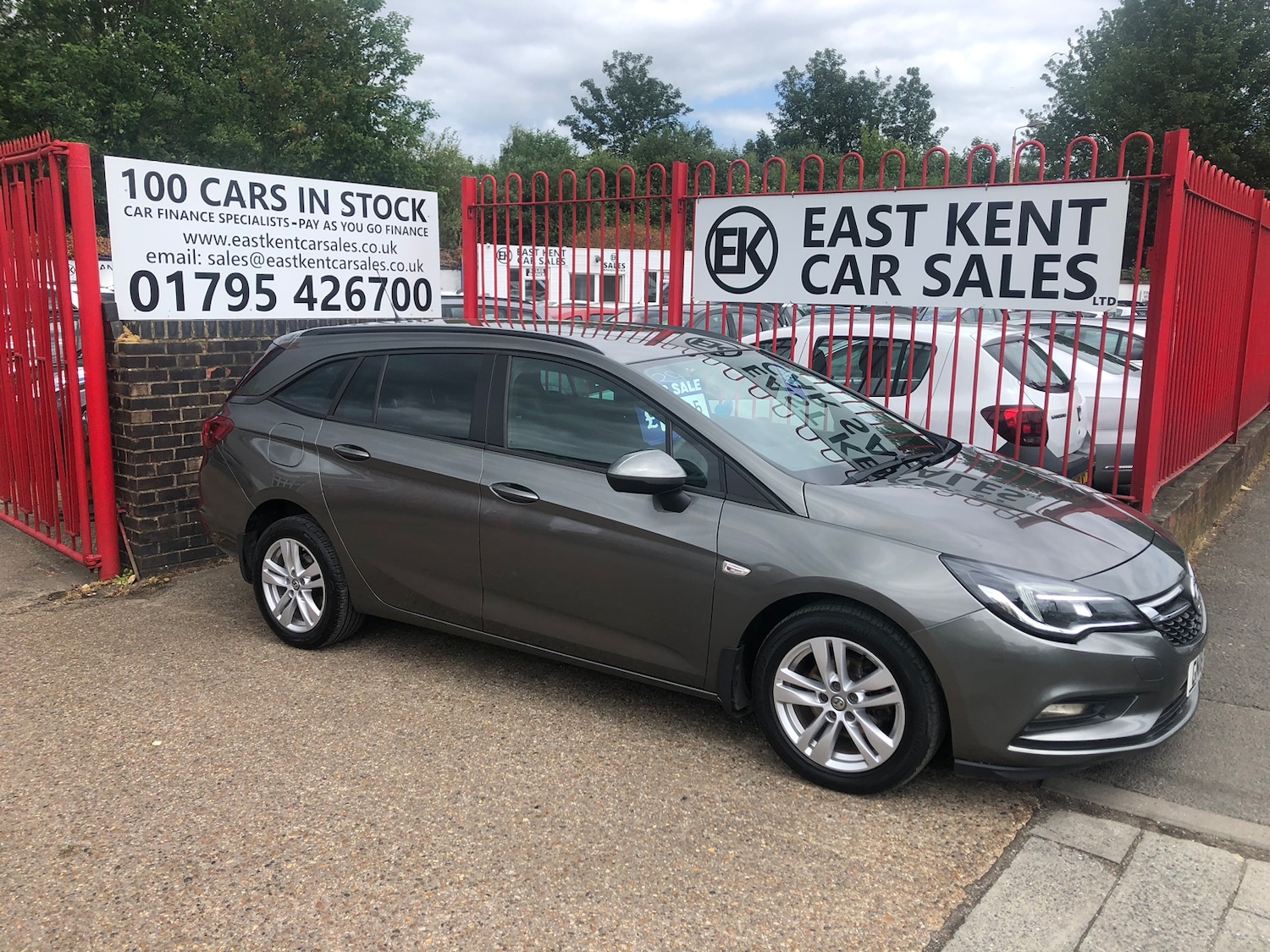 Used Vauxhall Astra 2024 for sale - 78026256: Photo 4