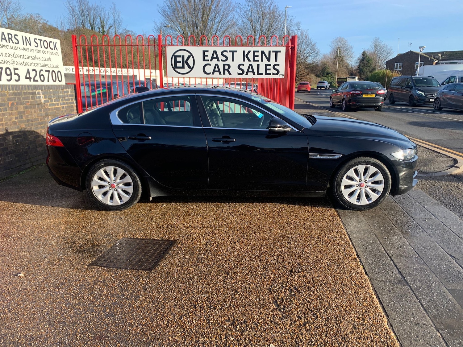 Used Jaguar XE 2016 for sale - 77002017: Photo 4
