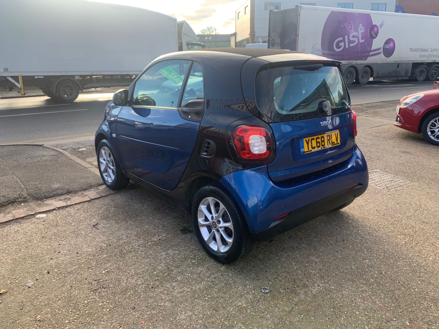 Used smart fortwo 2018 for sale - 76980009: Photo 7