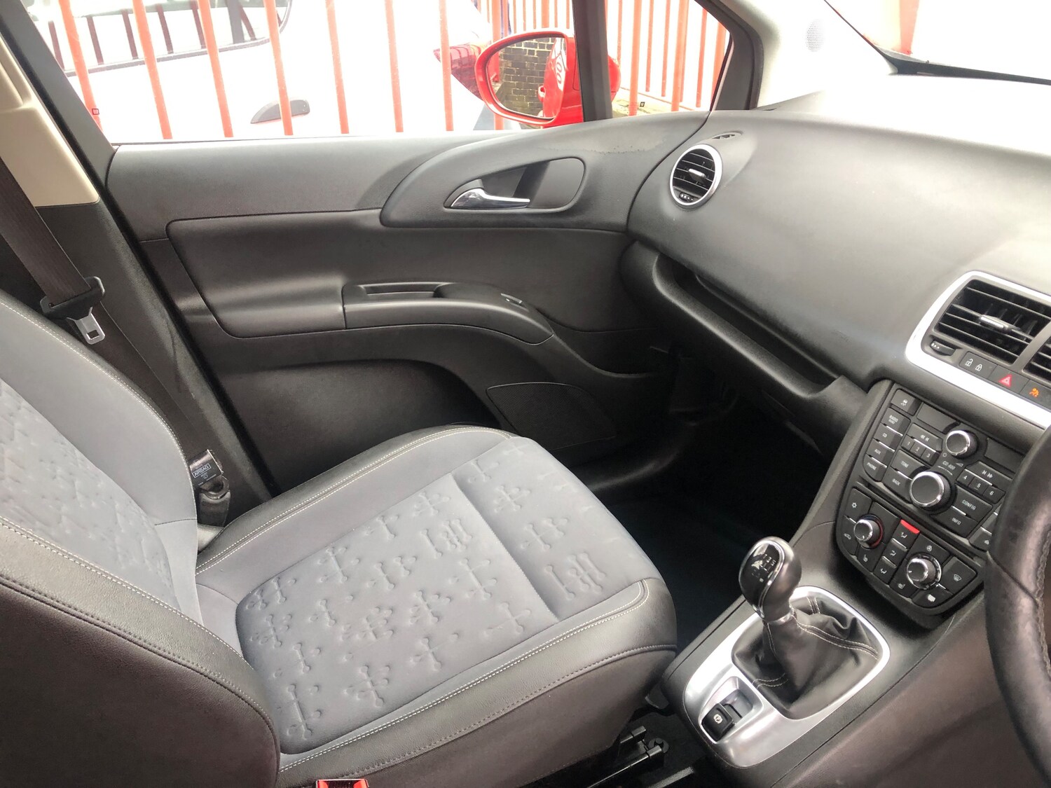 Used Vauxhall Meriva 2016 for sale - 77593271: Photo 9