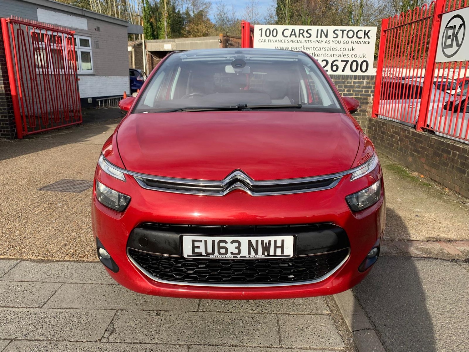 Used Citroen C4 Picasso 2013 for sale - 76577441: Photo 2
