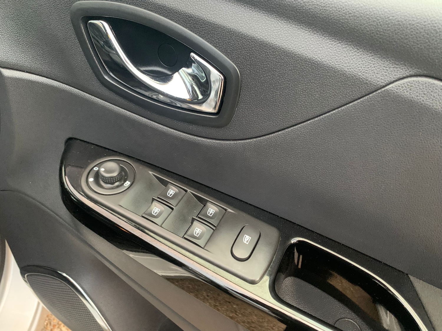 Used Renault Captur 2016 for sale - 77301625: Photo 13