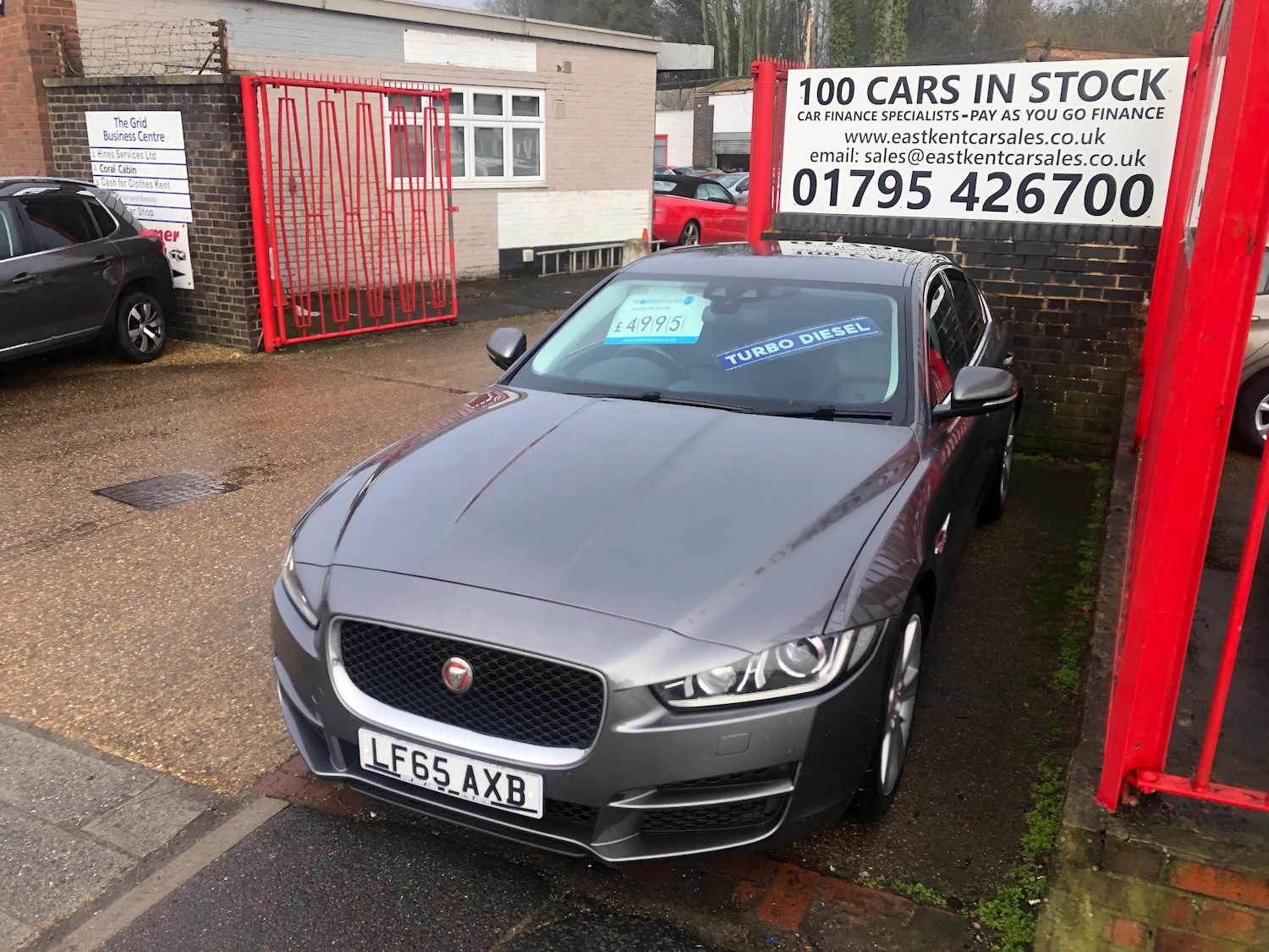 Used Jaguar XE 2016 for sale - 77542600: Photo 3
