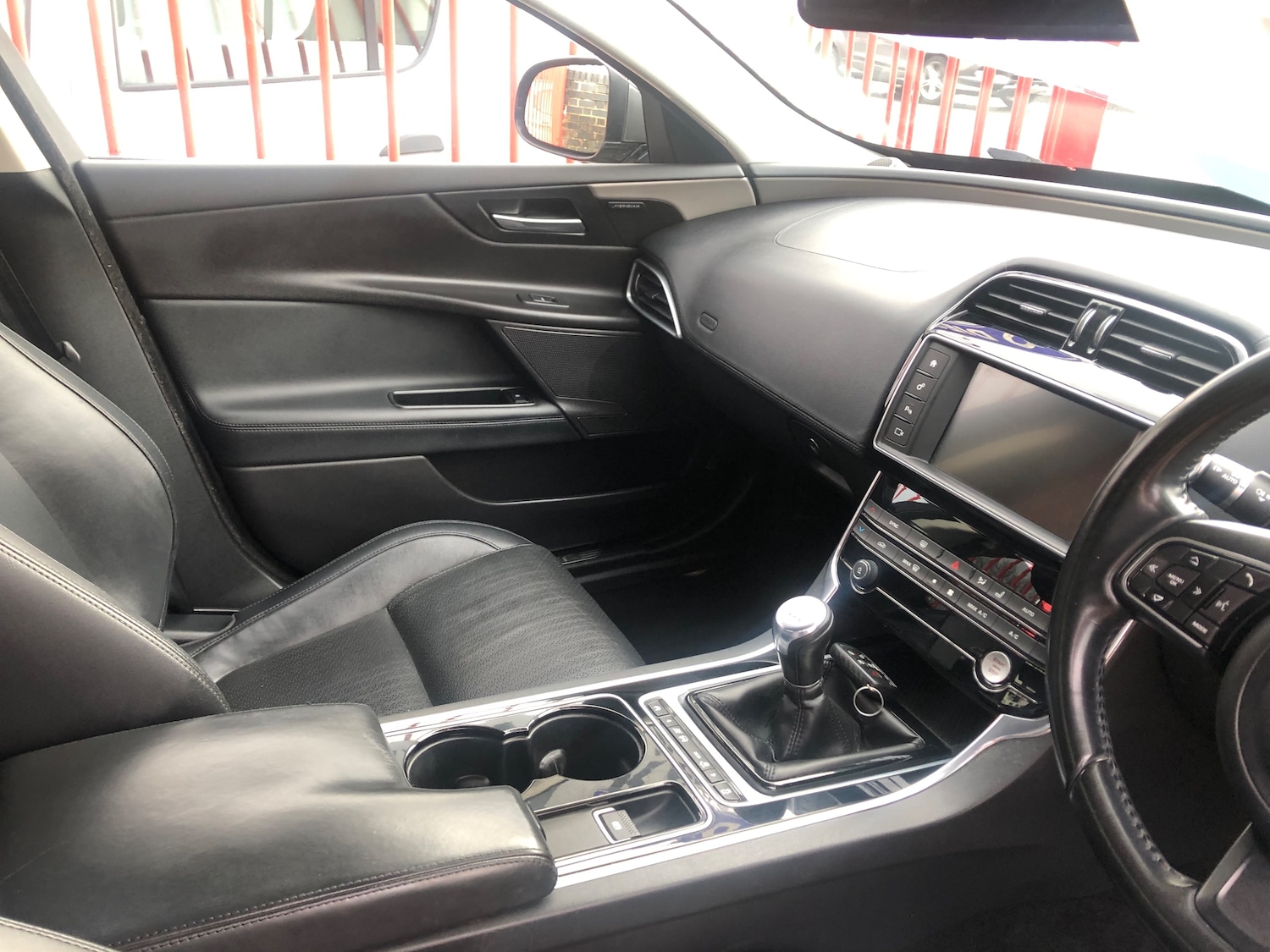 Used Jaguar XE 2016 for sale - 77542600: Photo 9