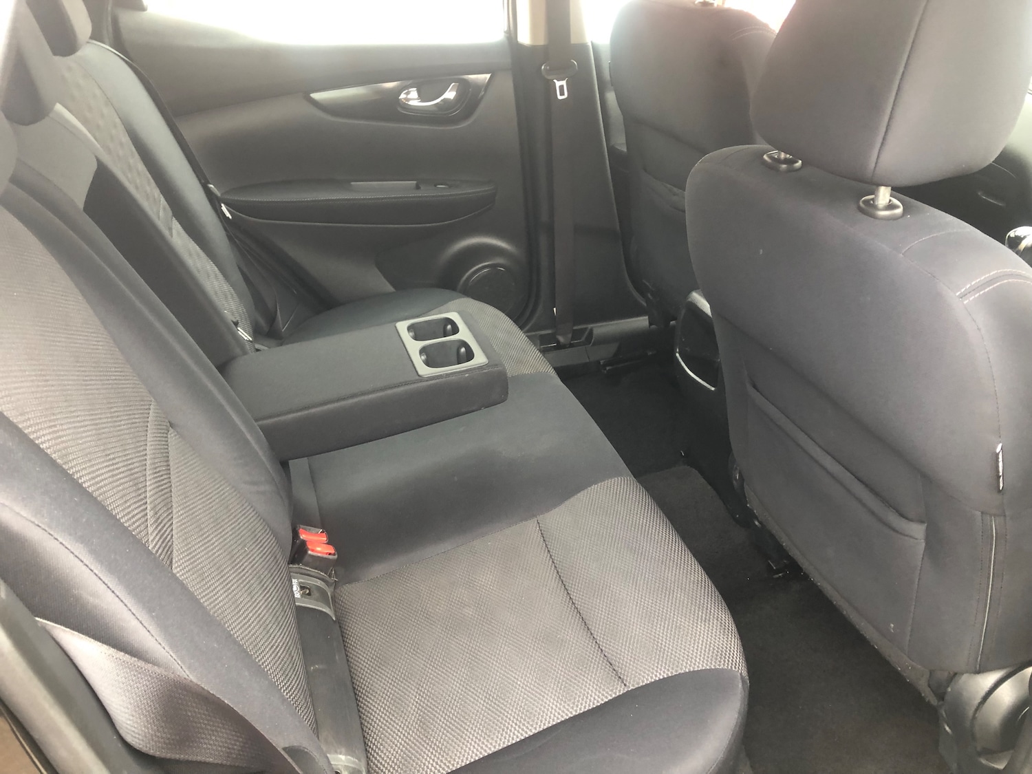 Used Nissan Qashqai 2015 for sale - 77287352: Photo 10